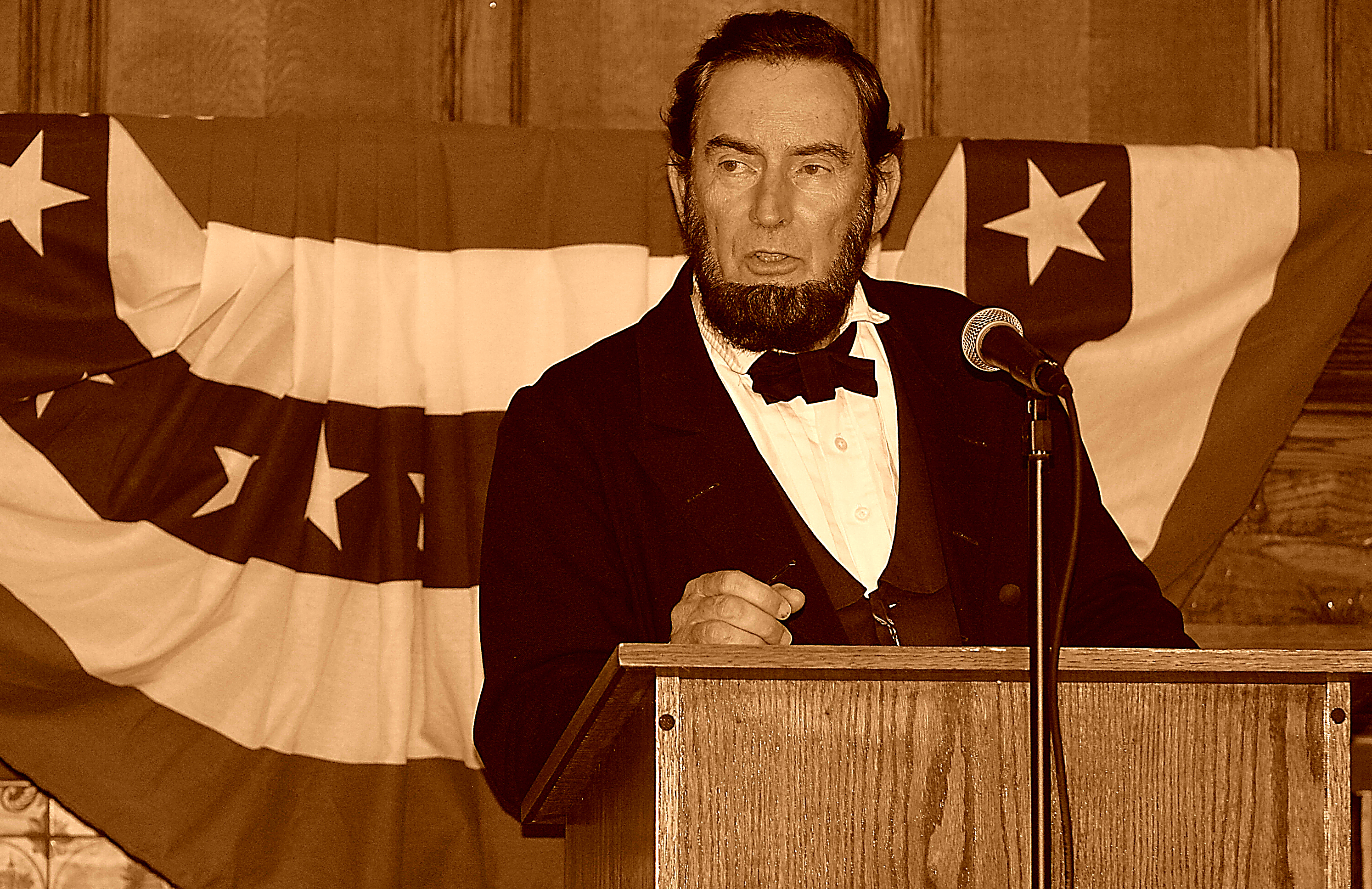 President Abraham Lincoln* gave a stirring speech before a crows of 152 locals Friday evening during the Lone Ranger Parade and Festival fund-raiser held at the Indianwood Golf and Country Club in Orion. The event netted more than $6,000. Photo by C.J. Carnacchio.
