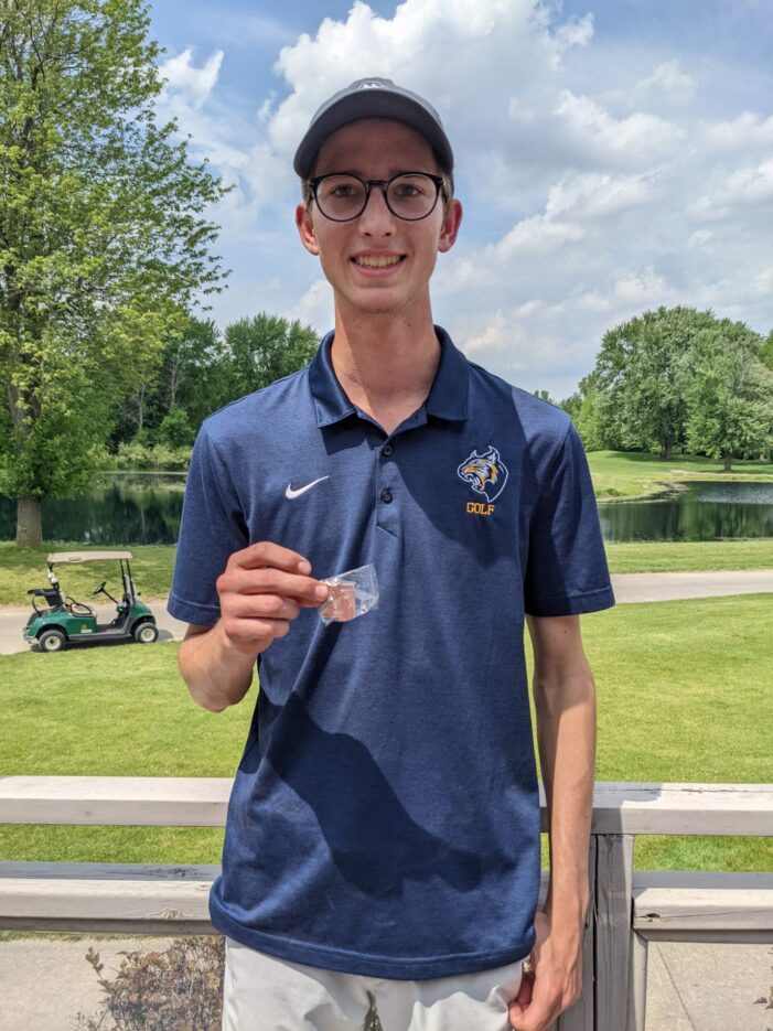 Maier takes 1st on the links