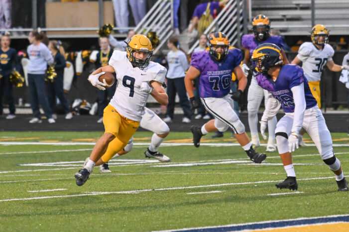 Oxford holds powerful Wolves to 14 points in loss