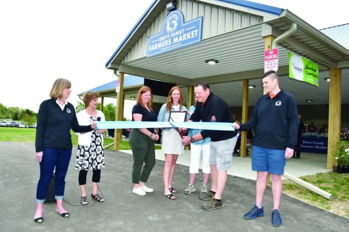 Davis Family Farmers Market open to community