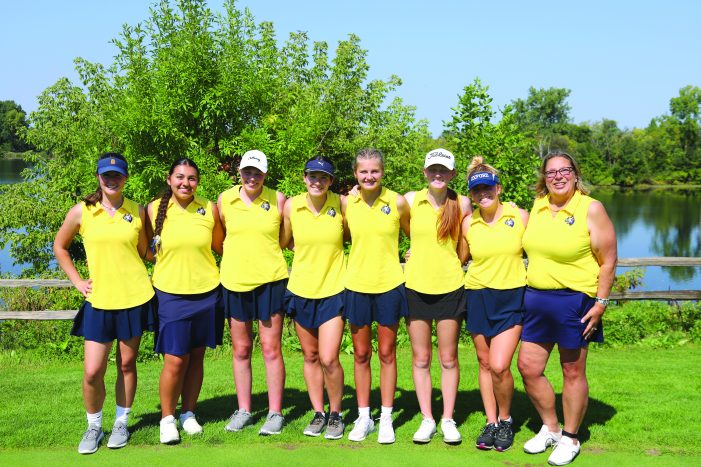 Wildcat golfers take the top spot at OAA league championship
