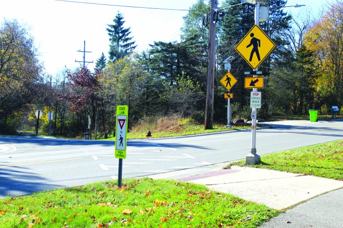 Polly Ann Trail crosswalk lights on Drahner, Burdick set for removal