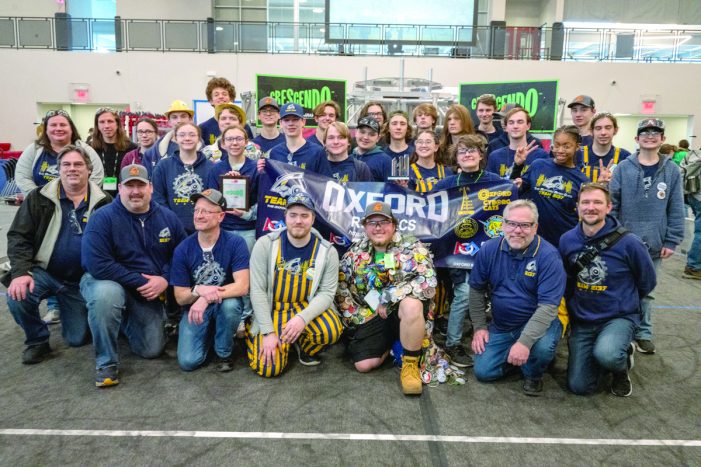 Oxford RoboCats win Judges’ Award at Lake City district competition