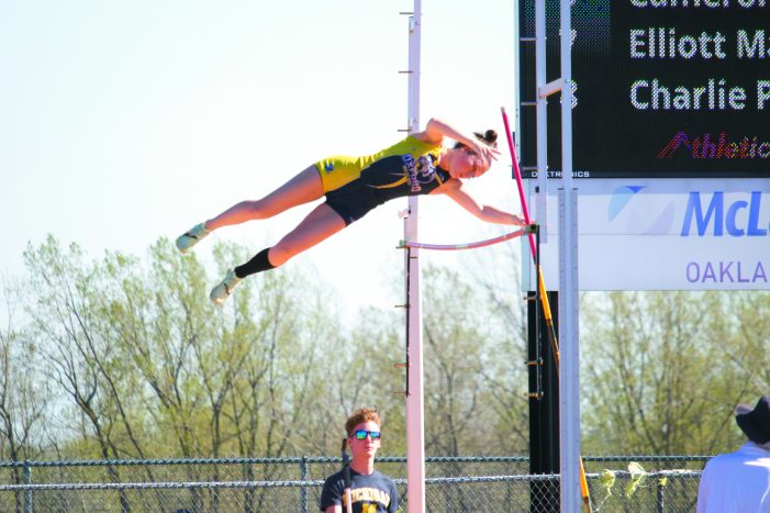 Oxford boys, girls track teams come up short against Lake Orion