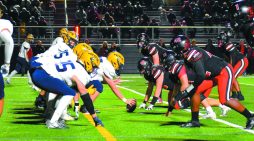 Oxford loses 29-7 to Grand Blanc in football district final