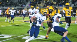 Oxford downs Davison in first round of districts