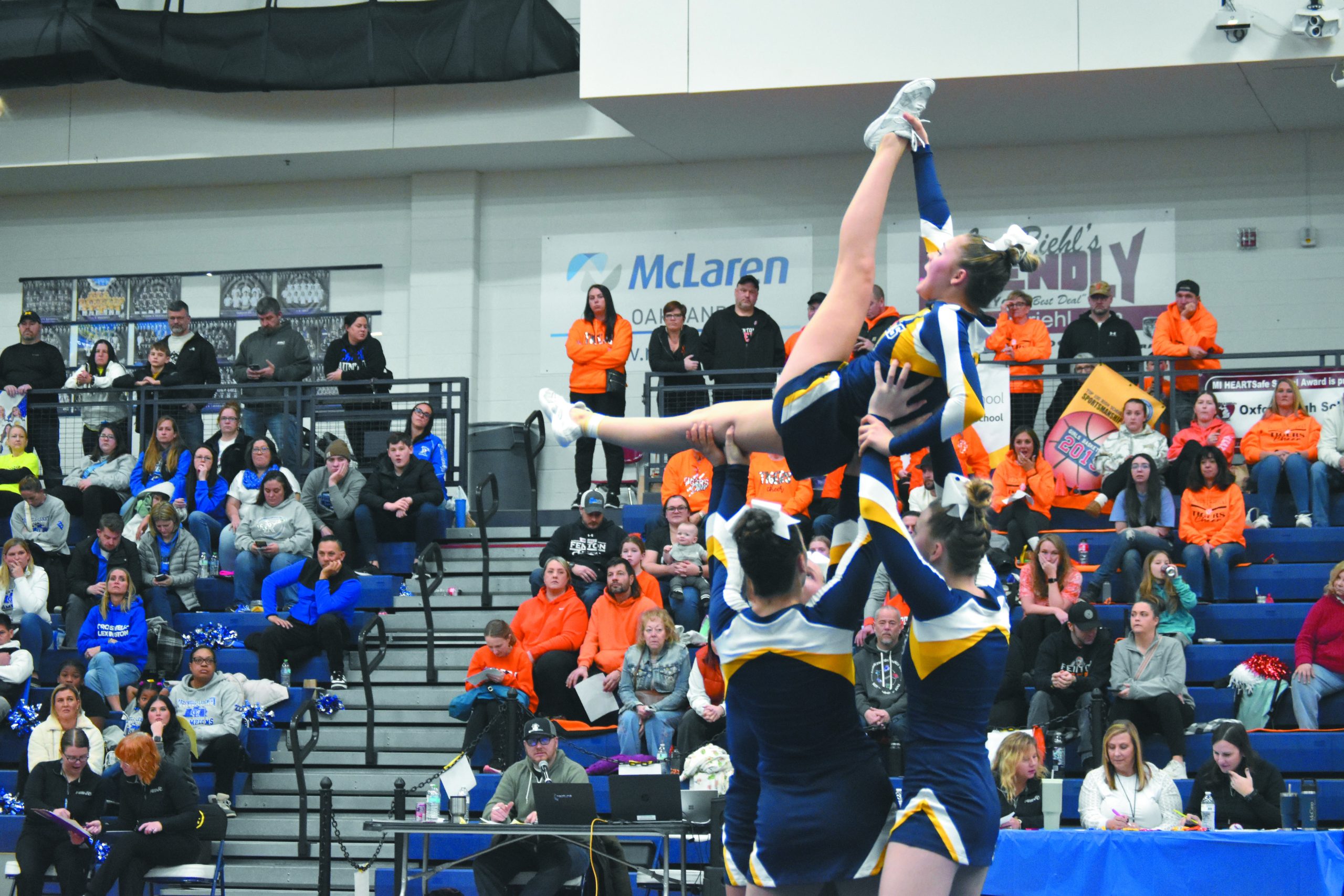 varsity cheer (8)